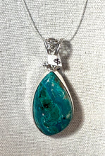 Chrysoprase pendant