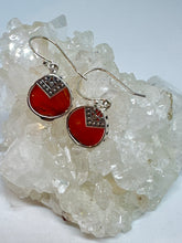 Carnelian detailed silver earrings