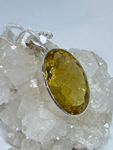 Large beauty deep honey faceted Citrine pendant