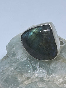 Multicoloured Labradorite Ring   Size 11