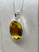 Large beauty deep honey faceted Citrine pendant