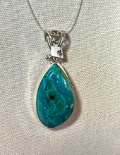 Chrysoprase pendant