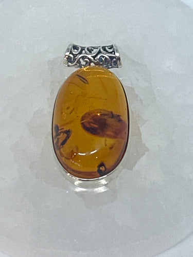 Wise Amber Pendant