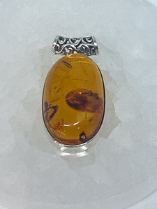 Wise Amber Pendant