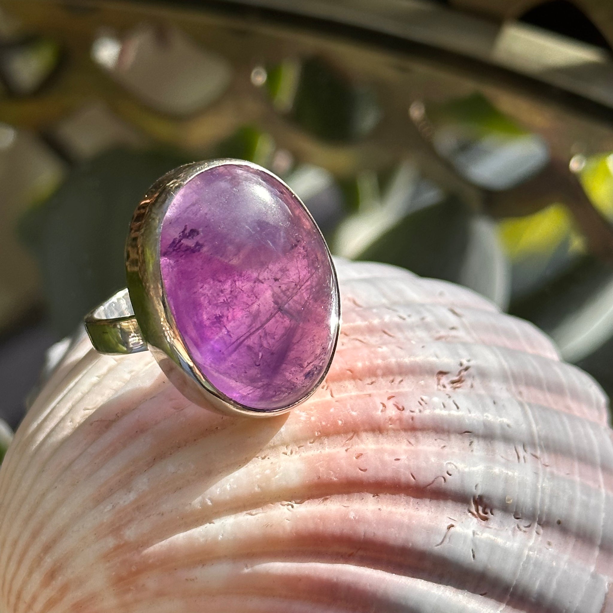 Light amethyst hot sale ring