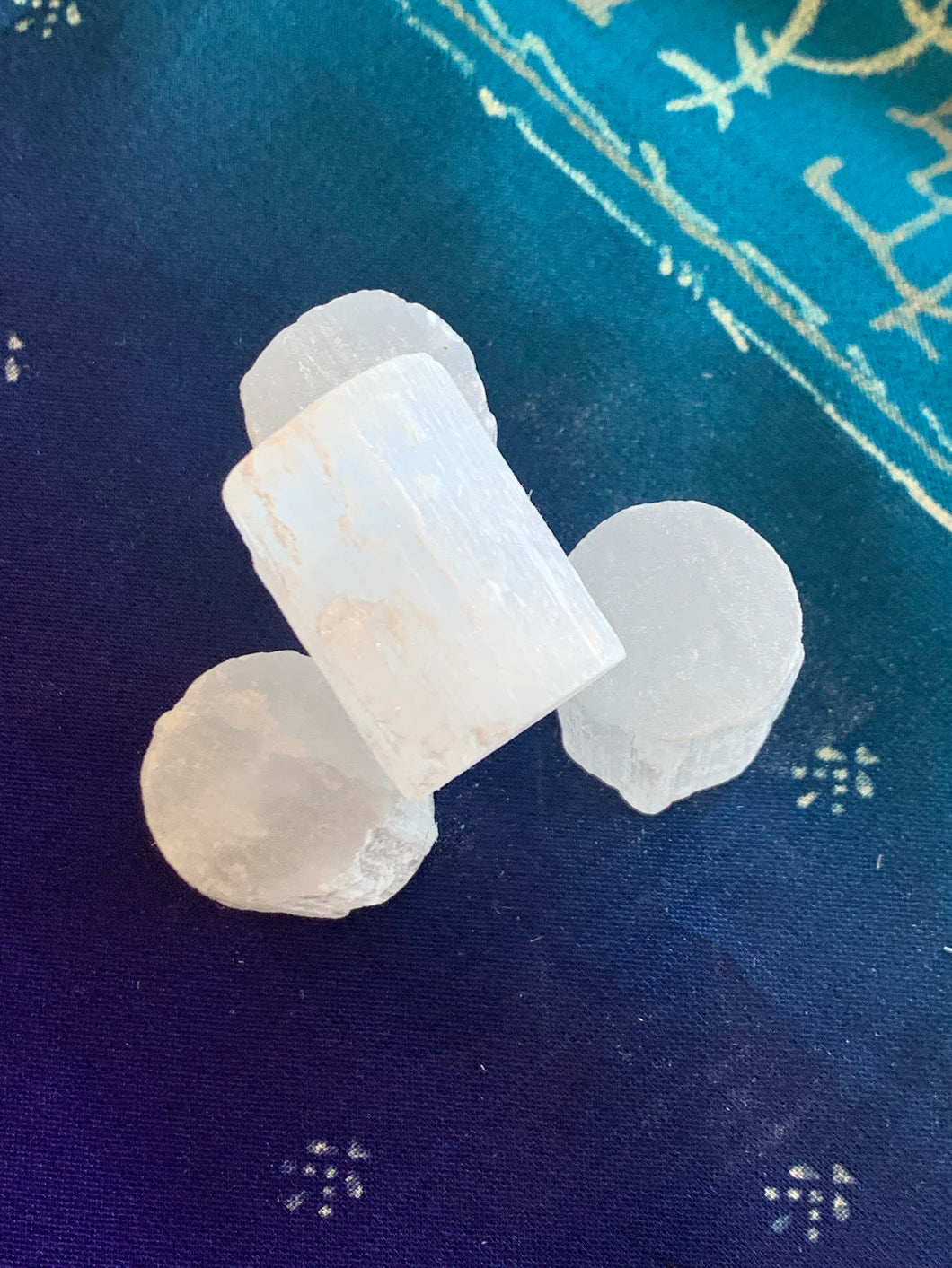 Selenite candy pieces