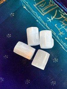 Selenite candy pieces