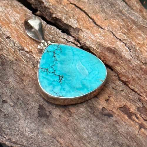 Peaceful Turquoise pendant